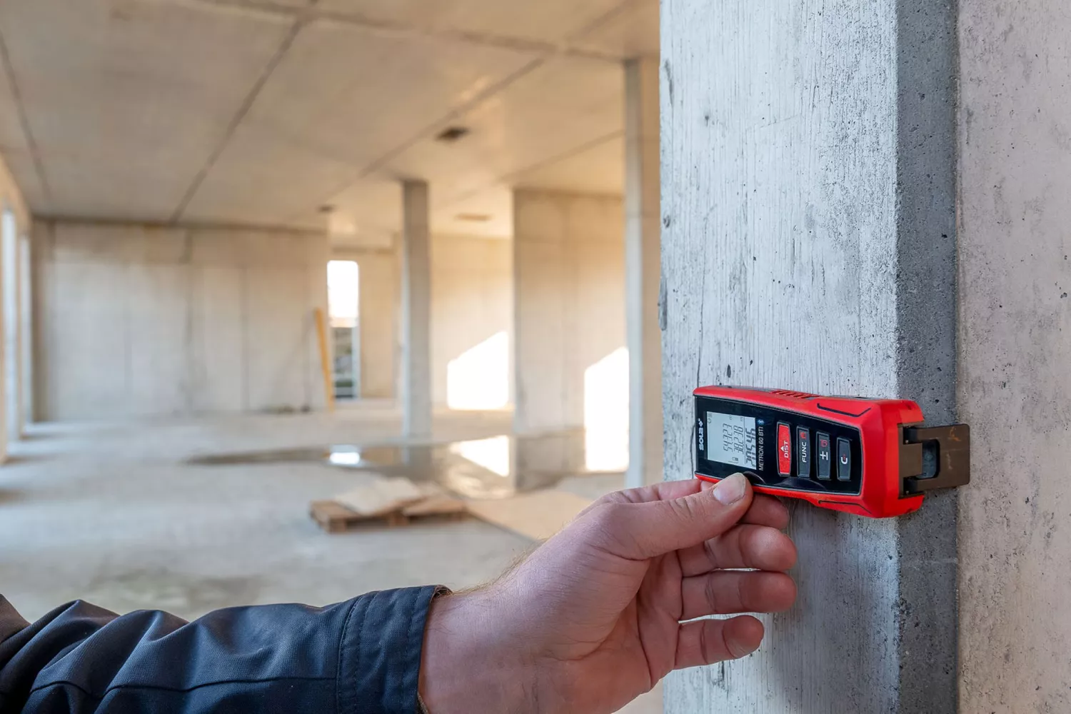 Sola METRON 60 BTI Afstandsmeter in tas - Bluetooth - 60m - IP54