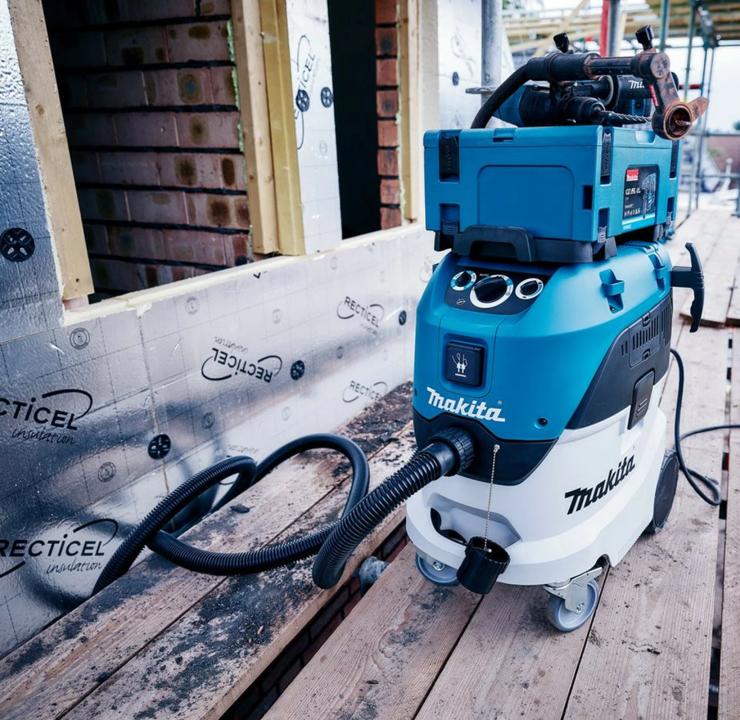 Makita VC4210L Bouwstofzuiger - 1200W - L-klasse - 42L-image