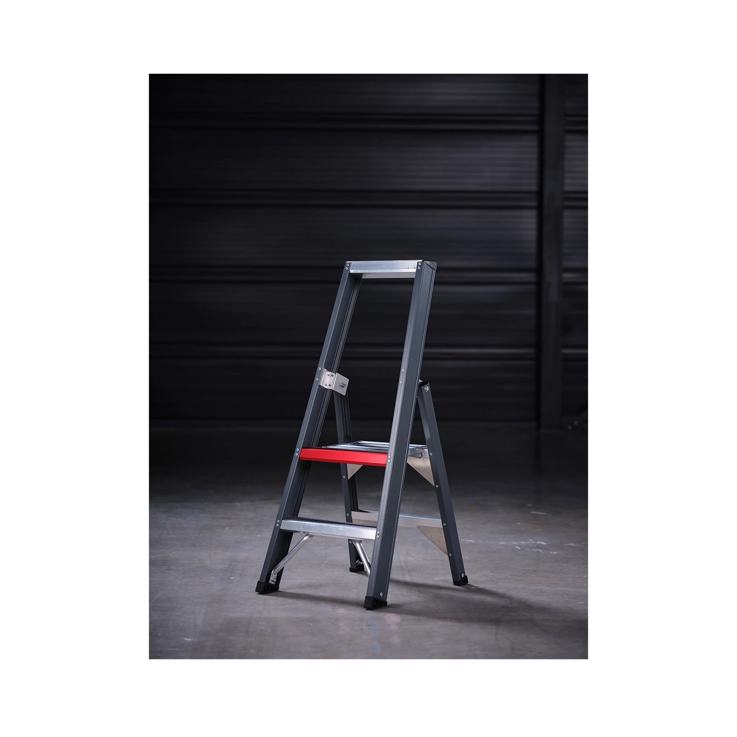 Altrex Falco FEO 2 Trap - Enkel - Aluminium met coating - 2 treden - max. werkhoogte 2,5m