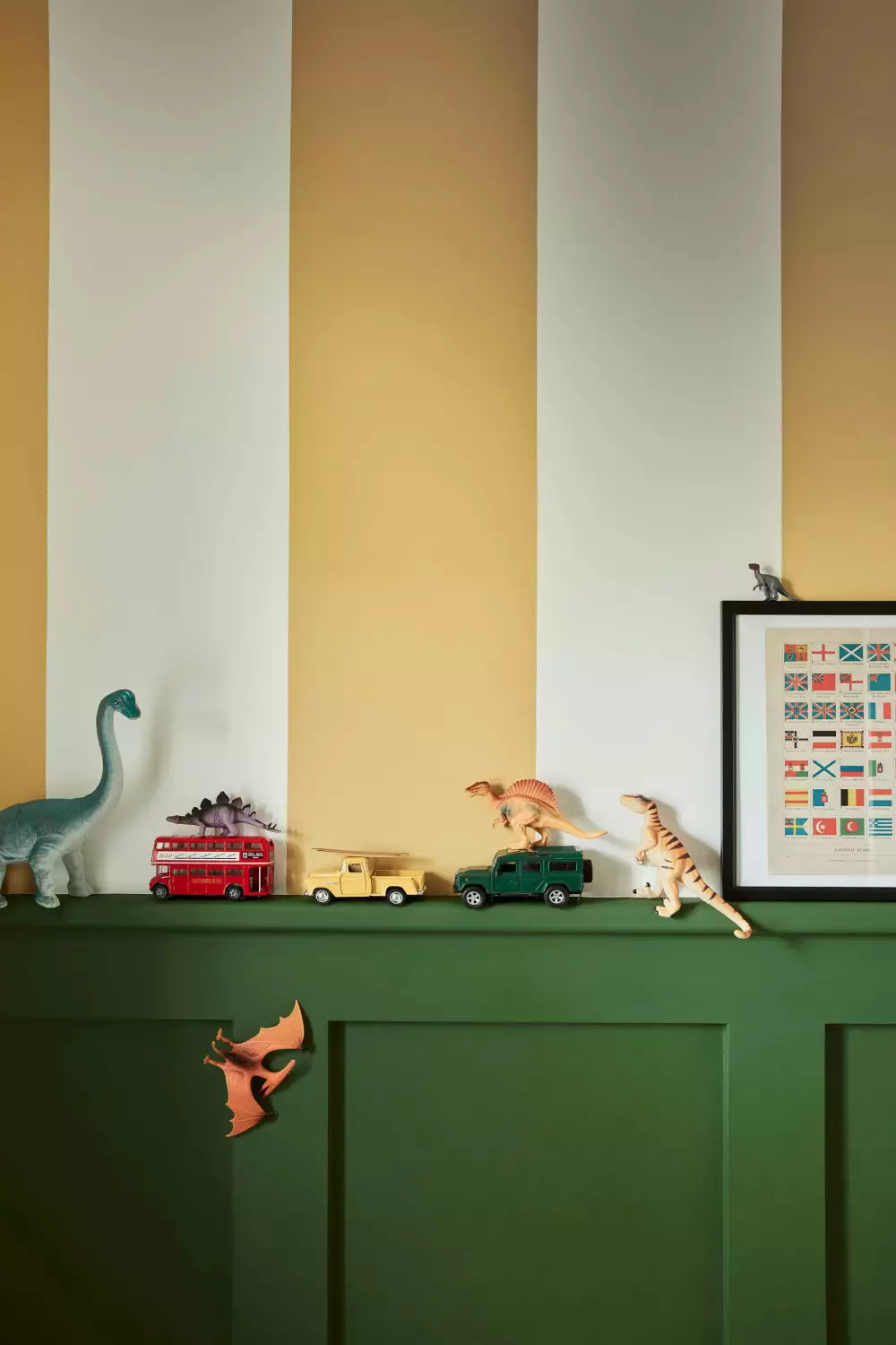 Little Greene Intelligent Satin - Silent White Mid No. 330 - 5L-image