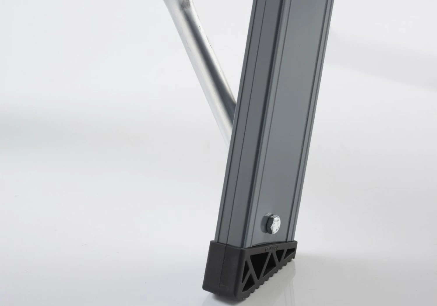 Altrex Falco FDO 3 Dubbele trap - Aluminium met coating - 2 x 3 treden - max. werkhoogte 2,7m-image