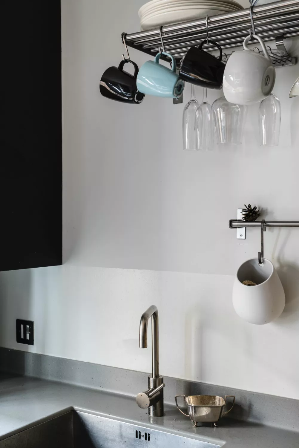 Farrow & Ball Modern Eggshell Strong White No.2001 - 5L-image