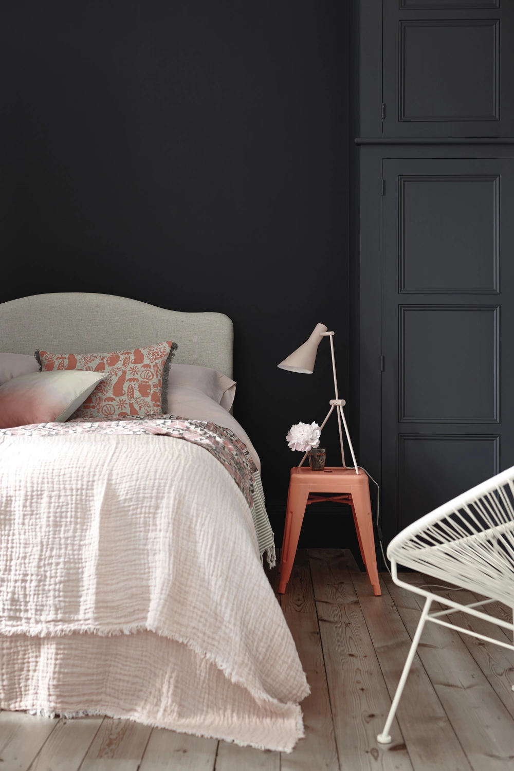 Little Greene Traditional Oil Gloss - Basalt No. 221 - 1L-image