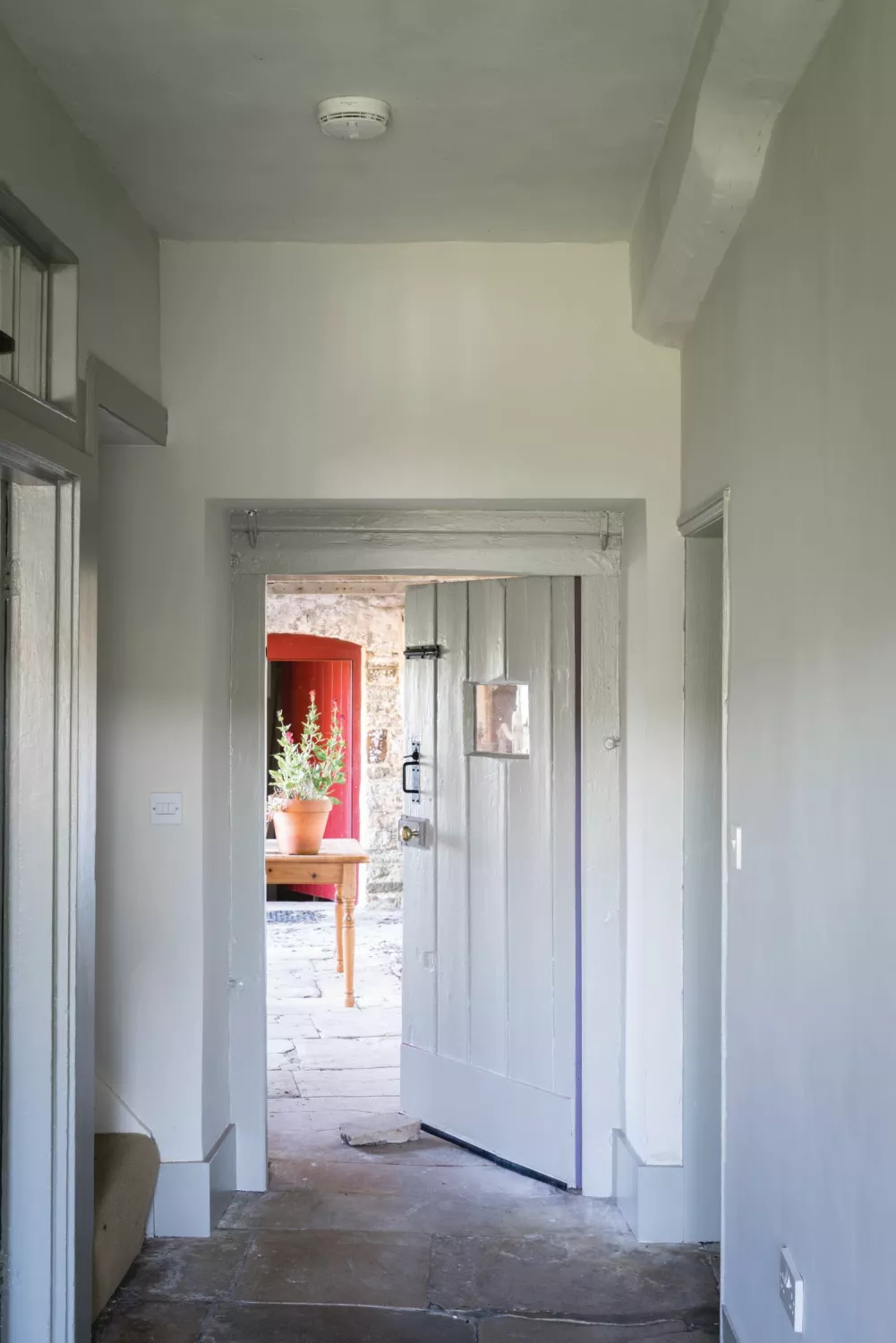 Farrow & Ball Shadow White No.282 - 100ml Sample-image