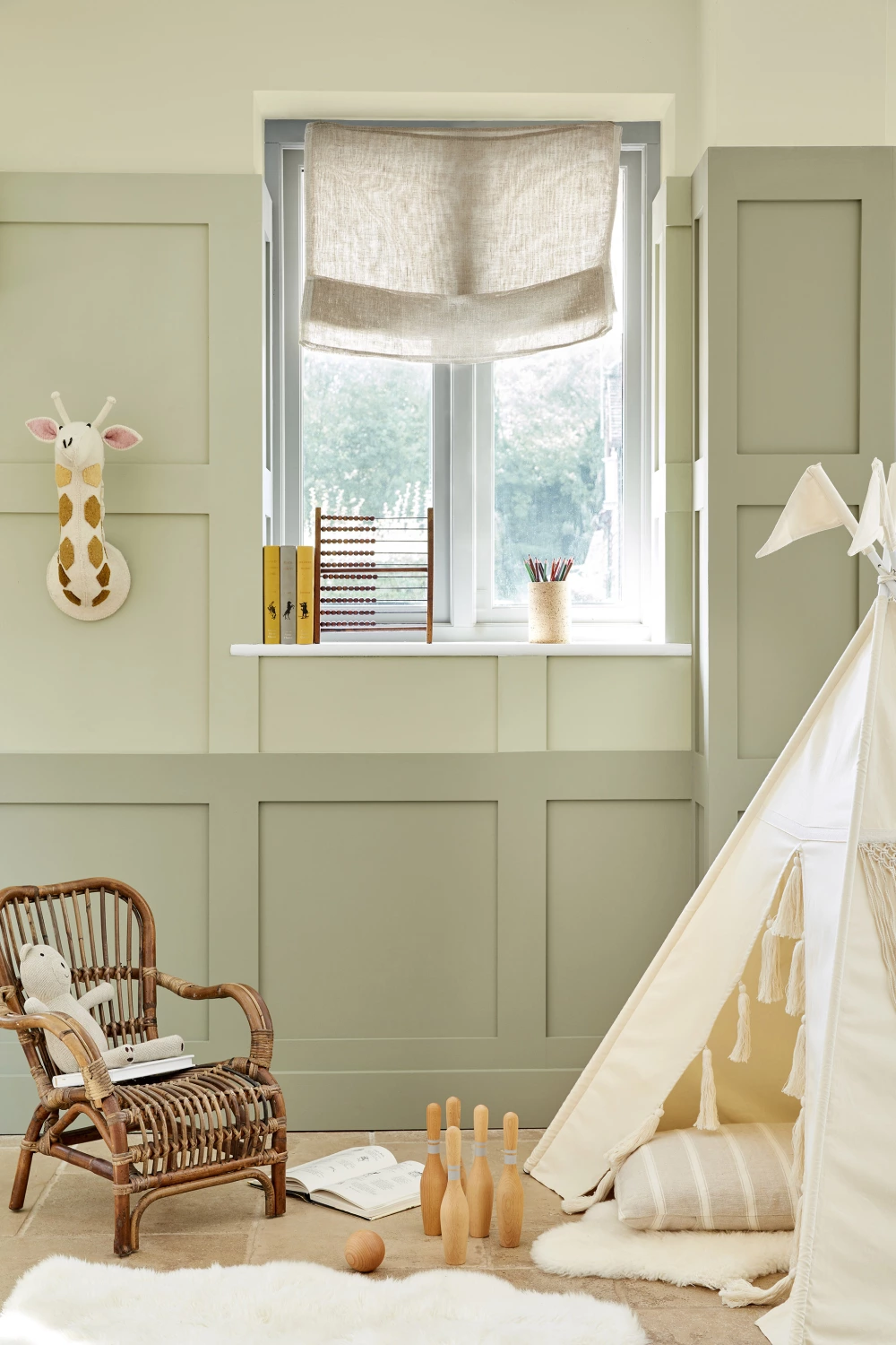 Little Greene Distemper - Green Stone No. 270 - 5L-image