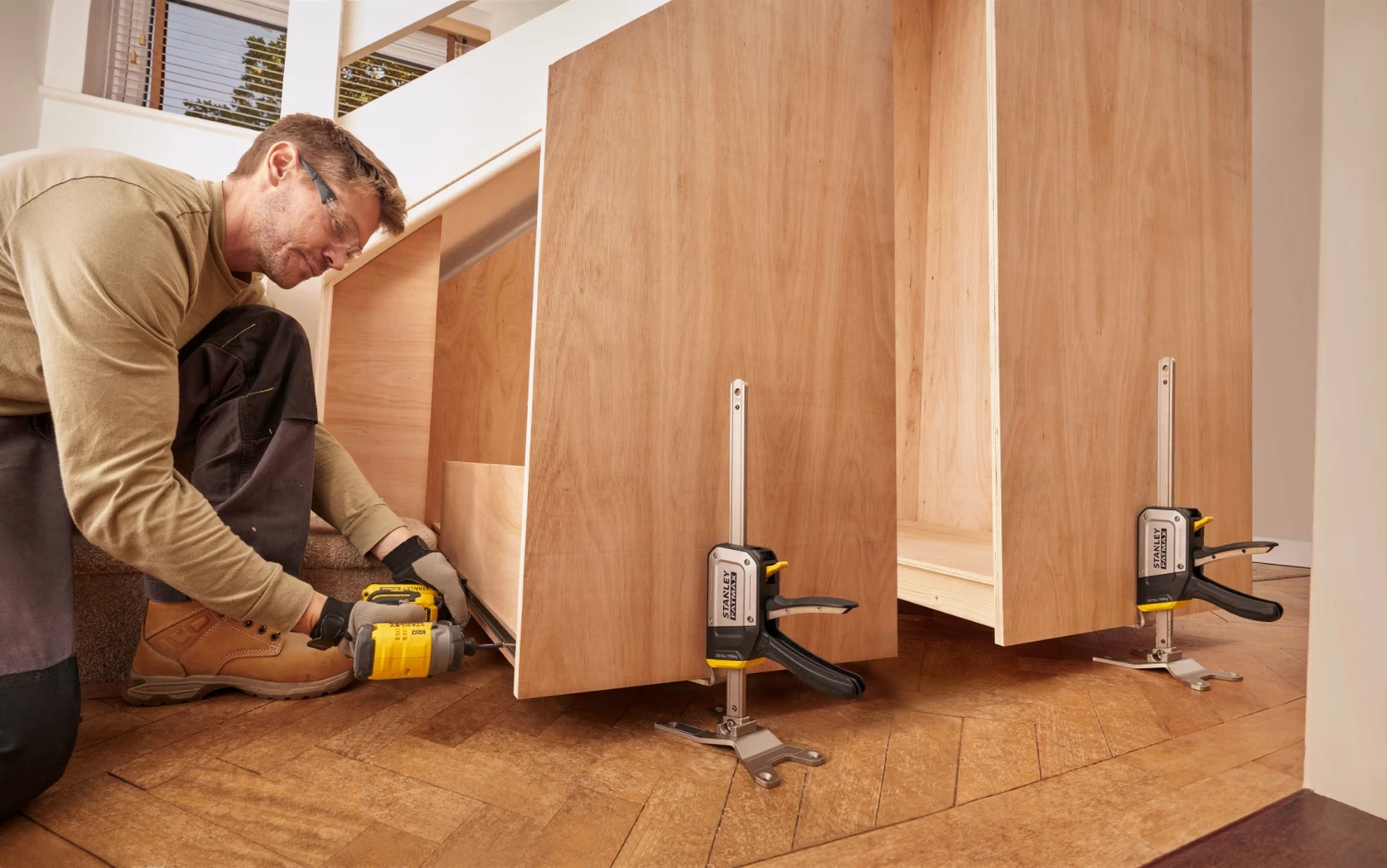 Stanley FMHT83550-1 FATMAX TradeLift Montagehulp - tot 150kg hefvermogen - 7-220mm - 2 stuks-image