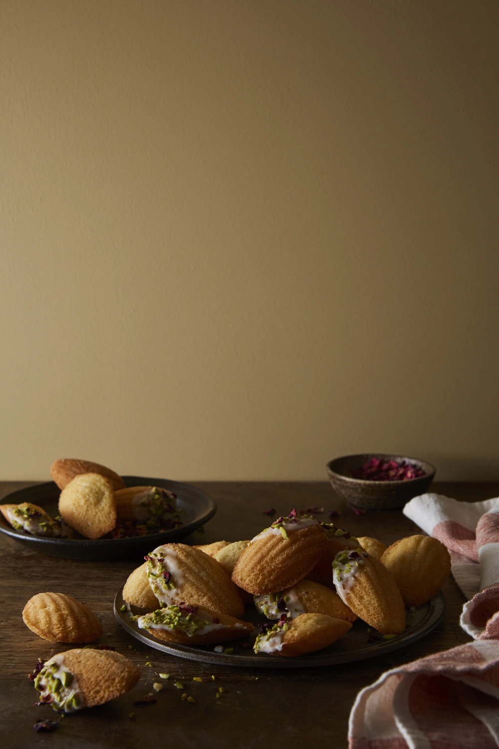 Little Greene Intelligent Exterior Eggshell - Madeleine™ No. 338 - 1L-image