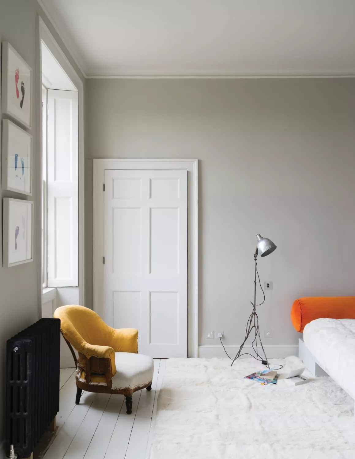 Farrow & Ball Soft Distemper Skimming Stone No.241 5L-image