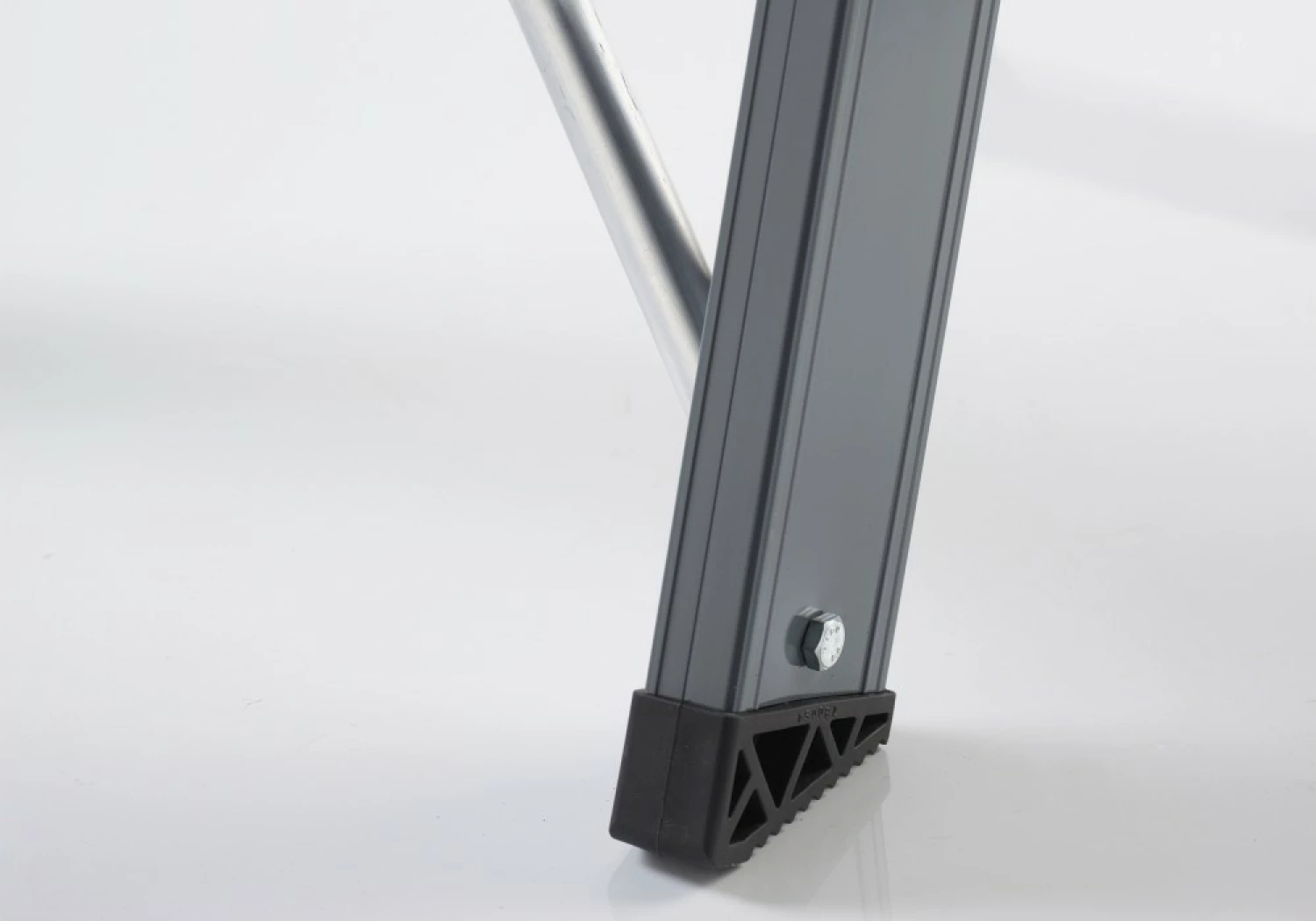 Altrex Falco FEO 3 Trap - Enkel - Aluminium met coating - 3 treden - max. werkhoogte 2,7m-image